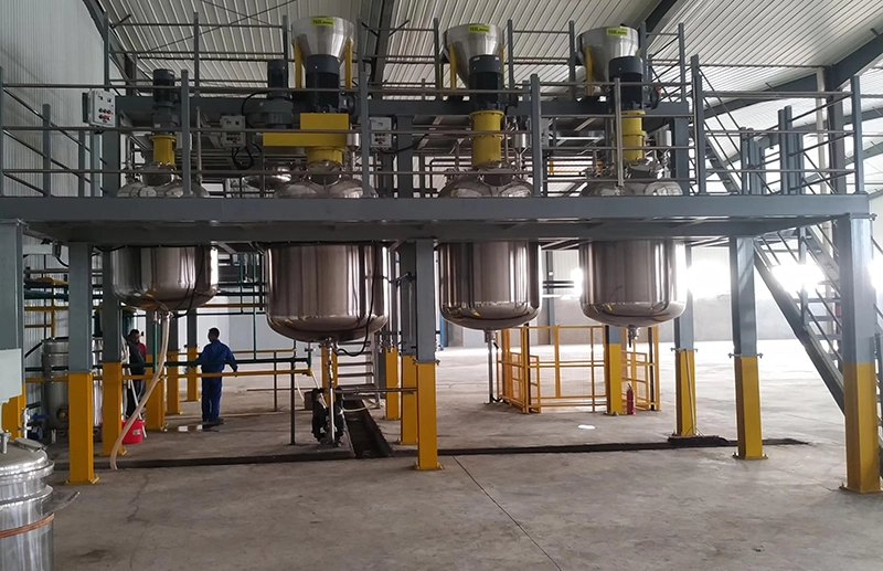 L&iacute;nea de producci&oacute;n completa de pintura industrial a base de agua