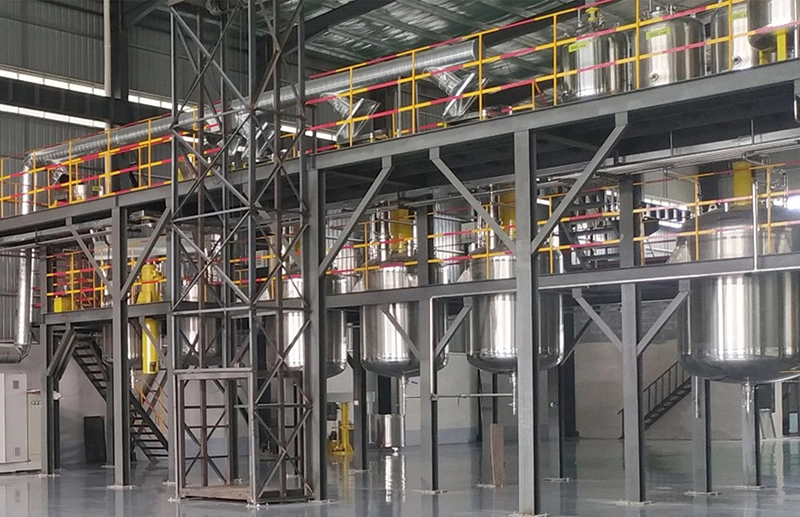 L&iacute;nea de producci&oacute;n de pintura arquitect&oacute;nica a base de agua