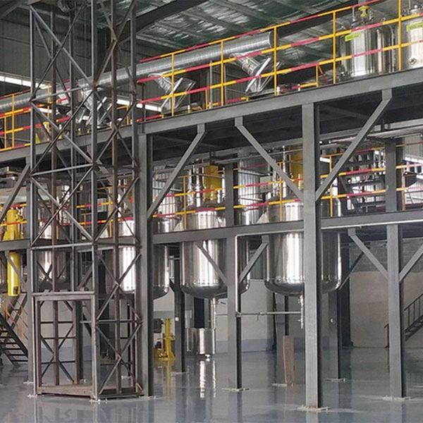 L&iacute;nea de producci&oacute;n de pintura arquitect&oacute;nica a base de agua